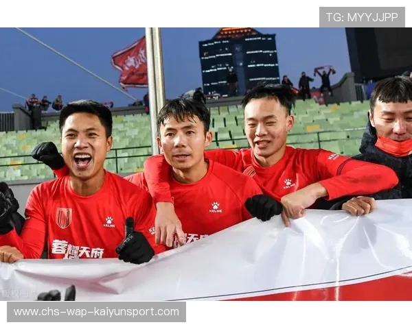 成都引援目标倾向于经验与潜力并举的混合型球员